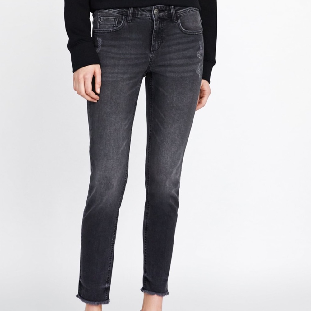Zara mid rise skinny jeans